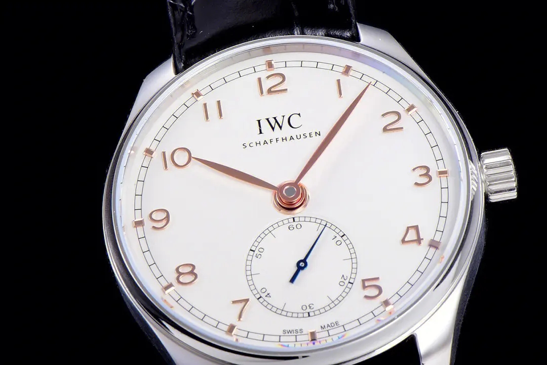 <b>萬(wàn)國(guó)手表表盤(pán)如何保養(yǎng)？（萬(wàn)國(guó)手表表盤(pán)保養(yǎng)）</b>