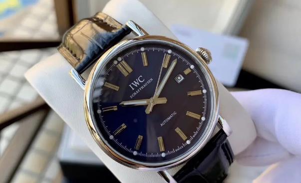 萬國手表出現停走的原因有哪些(圖) 萬國手表出現停走的原因有哪些(圖)