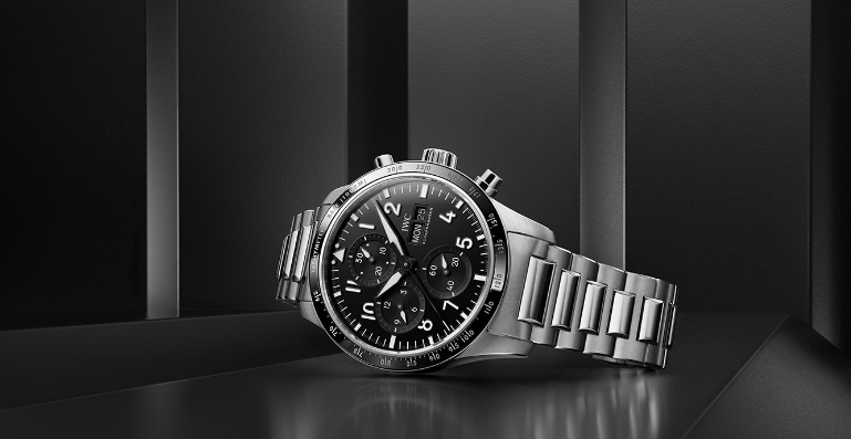 萬國飛行員系列高性能計時腕表（圖）