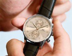 萬國手表走慢了處理方法詳解