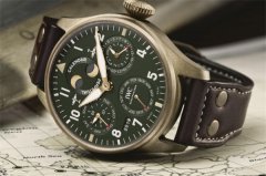 萬國真?zhèn)尾樵冃蛄刑?hào)